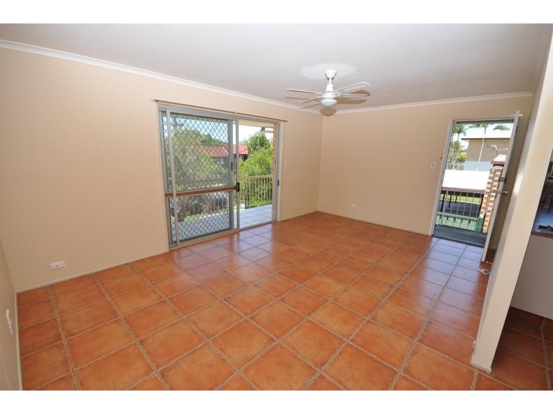 1/44 Defiance  Road, Logan Central QLD 4114