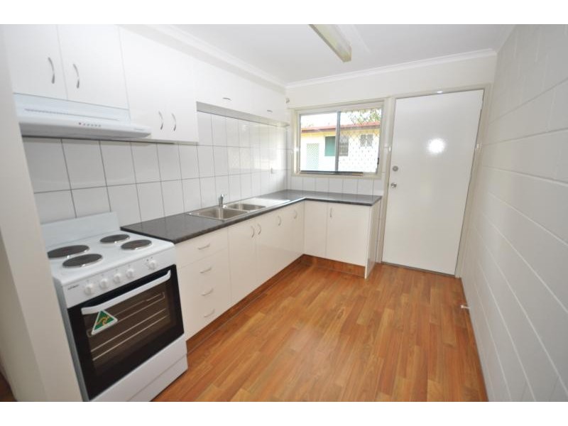 5/44 Defiance Road, Logan Central QLD 4114