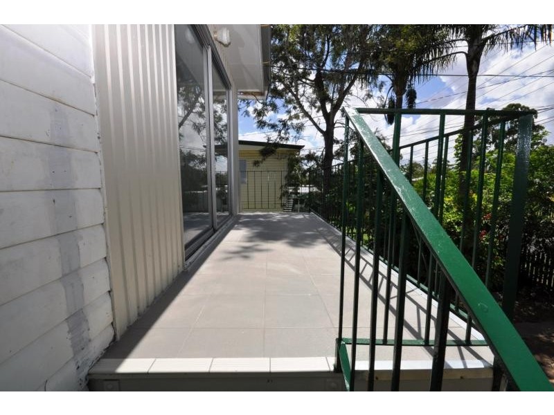 13 Maple Street, Kingston QLD 4114