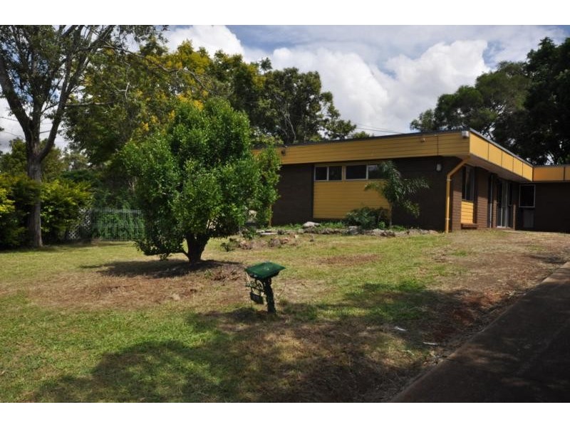 13 Leonard Street KINGSTON 4114, Kingston QLD 4114