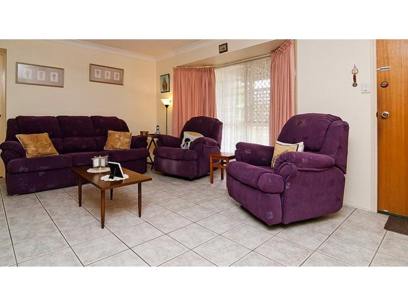 16 Foxdale Court WATERFORD WEST 4133, Waterford West QLD 4133