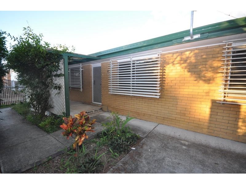 8 Redwood Street KINGSTON 4114, Kingston QLD 4114