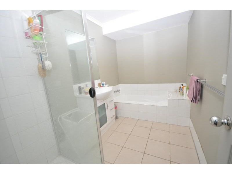 143 Smith Road, Woodridge QLD 4114
