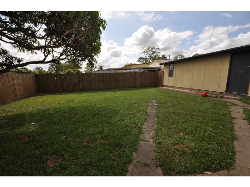 143 Smith Road, Woodridge QLD 4114