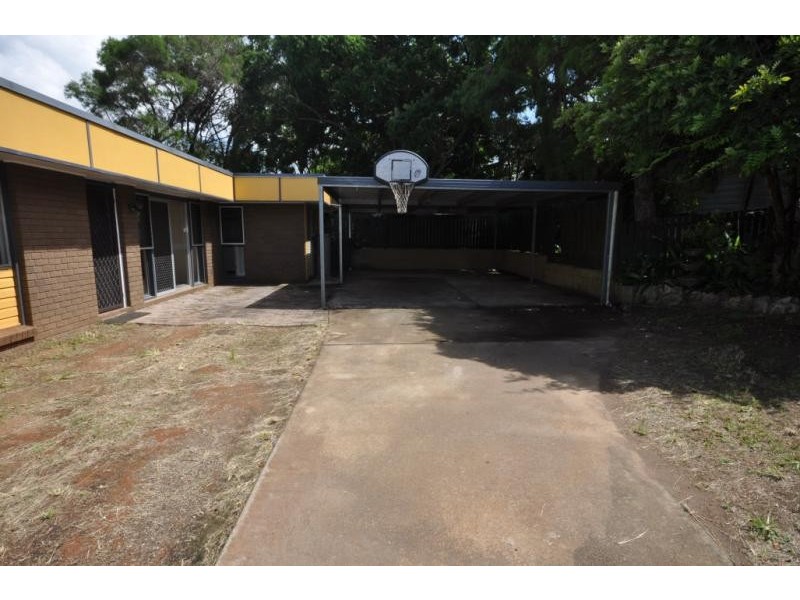 13 Leonard Street KINGSTON 4114, Kingston QLD 4114