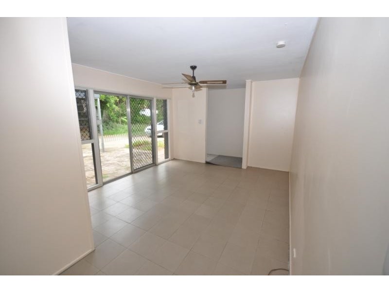 13 Leonard Street KINGSTON 4114, Kingston QLD 4114