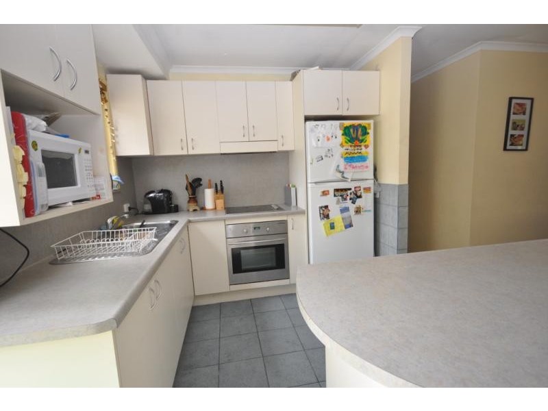 2 Duchess Court LOGANLEA 4131, Loganlea QLD 4131