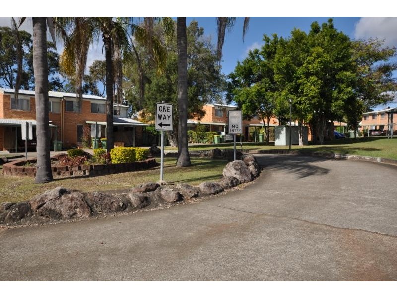 2/18 Defiance  Road, Logan Central QLD 4114