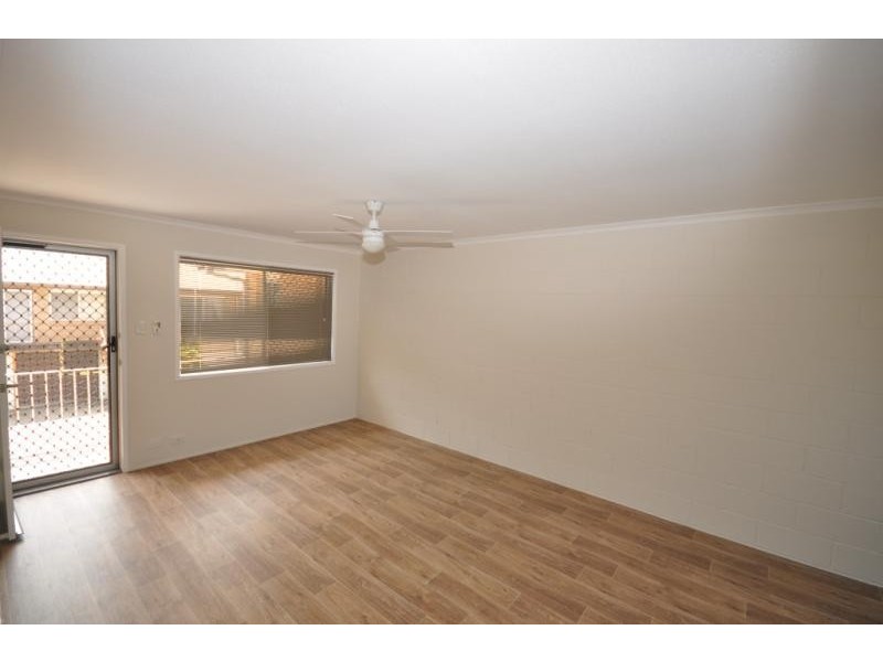 2/44 Defiance Road, Woodridge QLD 4114