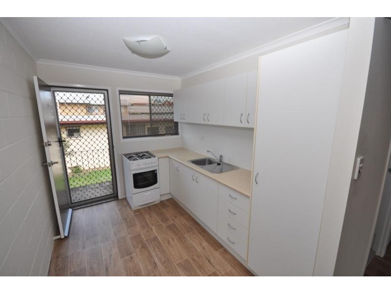 2/44 Defiance Road, Woodridge QLD 4114