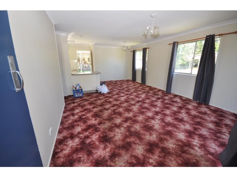 8 Woonga Street, Woodridge QLD 4114