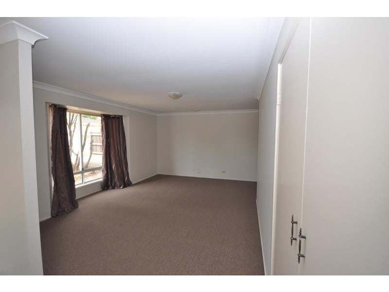 28 Barossa Street, Kingston QLD 4114