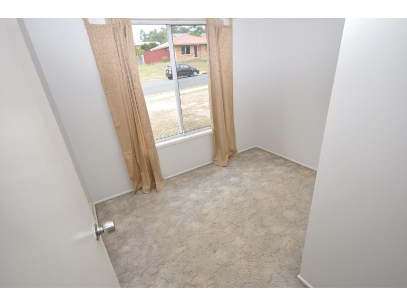 28 Barossa Street, Kingston QLD 4114