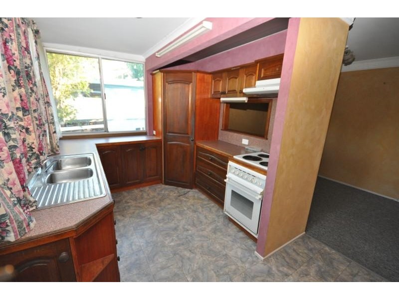 8 Pat Street KINGSTON 4114, Kingston QLD 4114