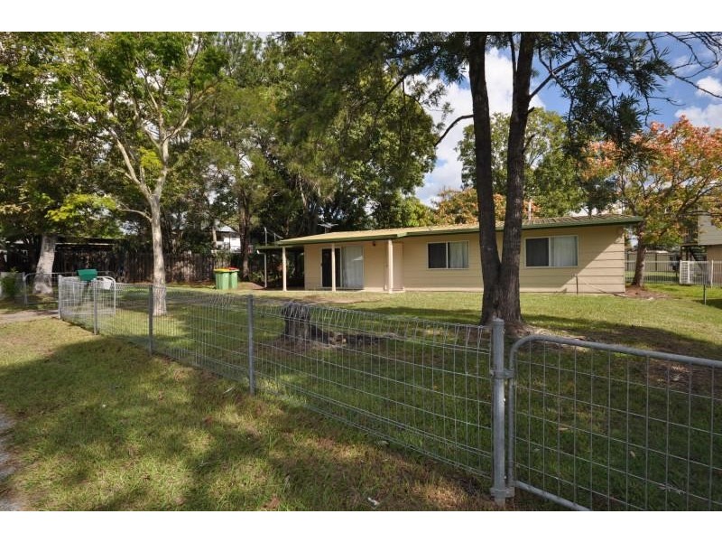 21 Lyngrove Street, Kingston QLD 4114