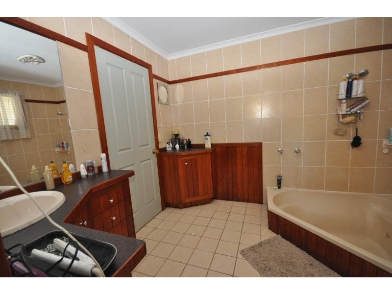 34 Esplen Street, Slacks Creek QLD 4127