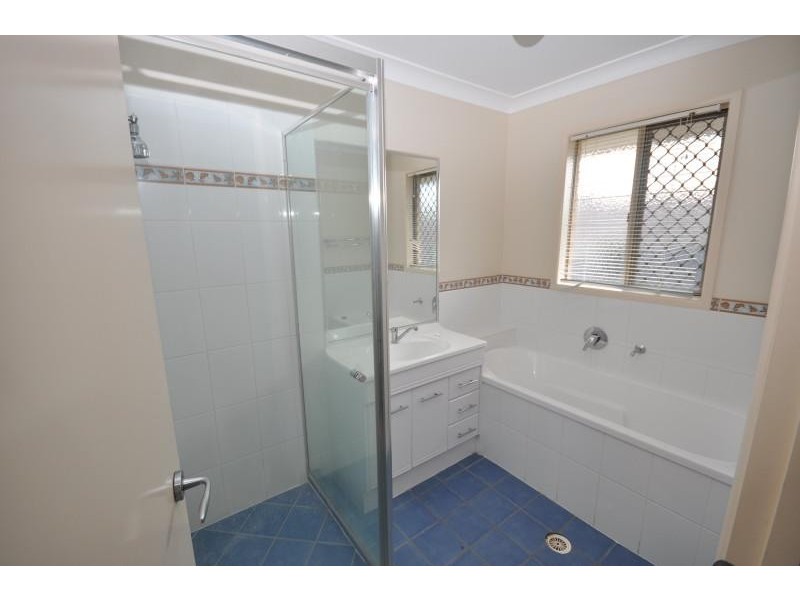 4 Lacy Street, Waterford QLD 4133