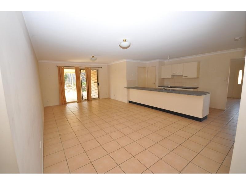 4 Lacy Street, Waterford QLD 4133