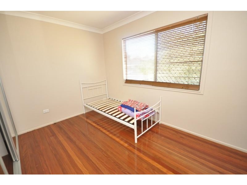 6 Veryan Street, Kingston QLD 4114