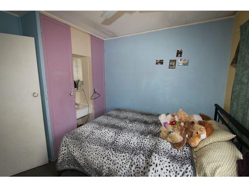 57 Windsor  Street, Slacks Creek QLD 4127