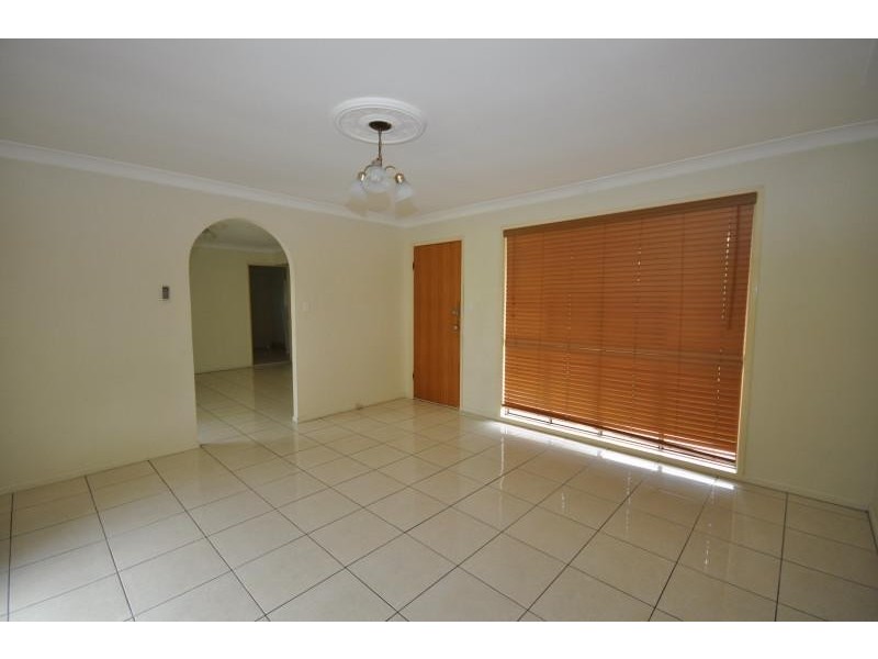 6 Macbeth Street, Kingston QLD 4114