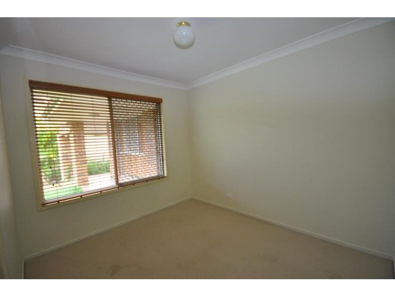 6 Macbeth Street, Kingston QLD 4114