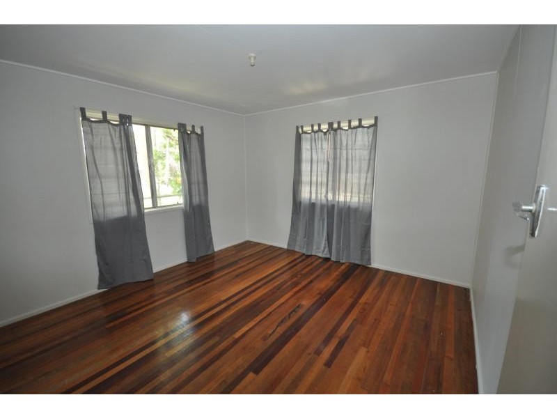 80 Smith Road, Woodridge QLD 4114