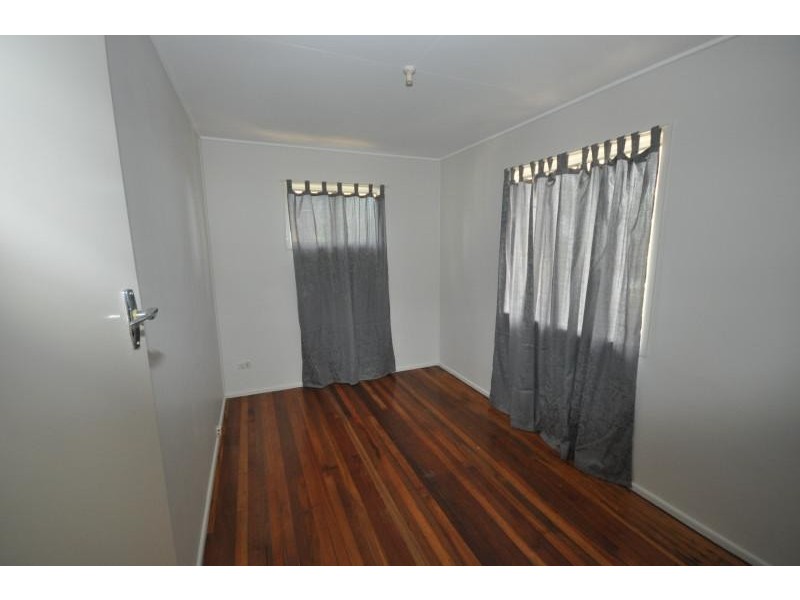 80 Smith Road, Woodridge QLD 4114