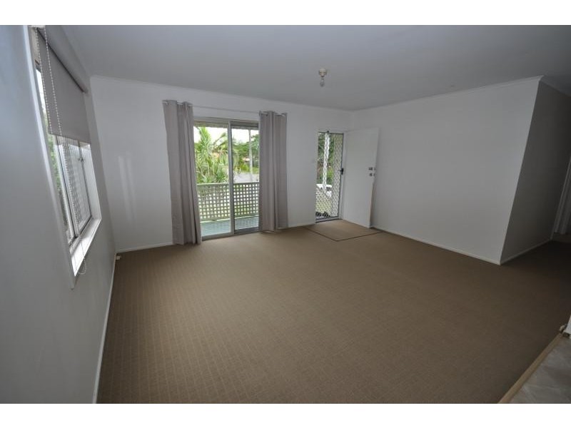 7 Garden Avenue, Woodridge QLD 4114