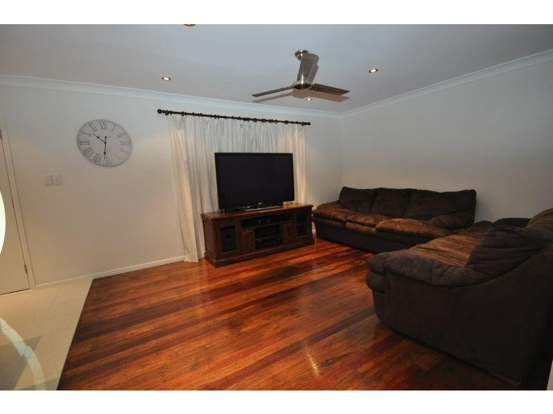 27 Patricia Avenue, Woodridge QLD 4114