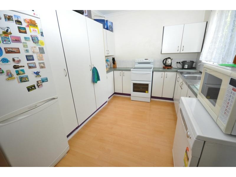 4/24 Ariel Avenue, Kingston QLD 4114