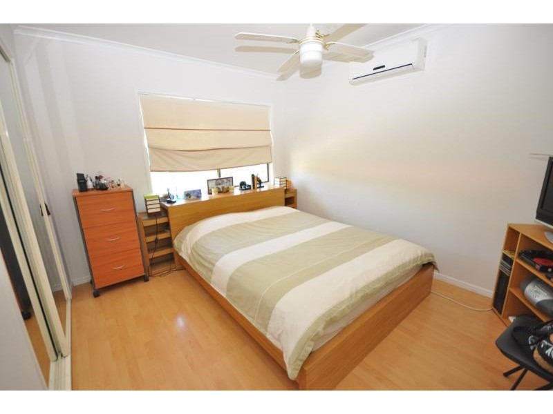 4/24 Ariel Avenue, Kingston QLD 4114