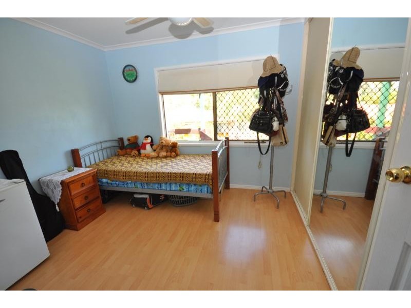 4/24 Ariel Avenue, Kingston QLD 4114