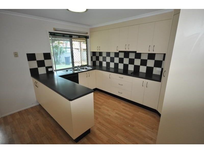 2 Flinders Street, Boronia Heights QLD 4124