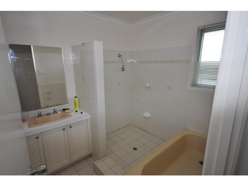 2 Flinders Street, Boronia Heights QLD 4124