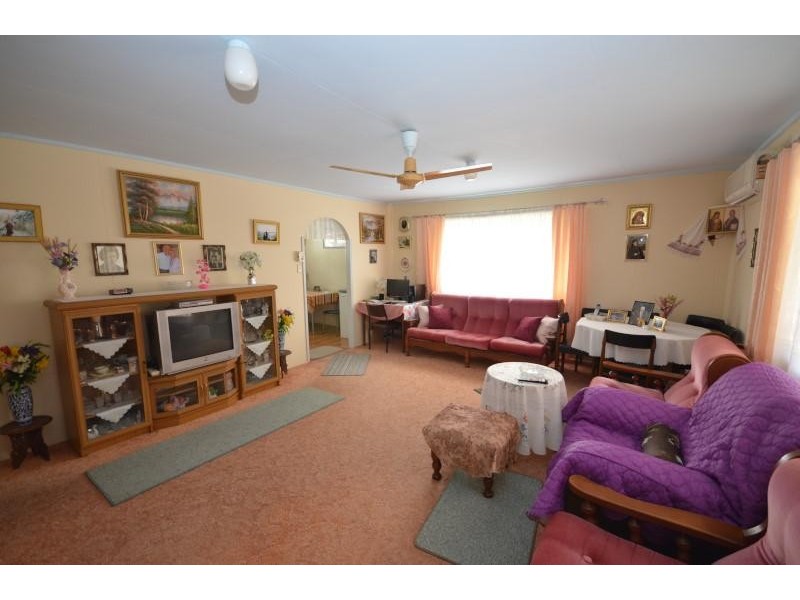 12 Cleopatra Street, Kingston QLD 4114