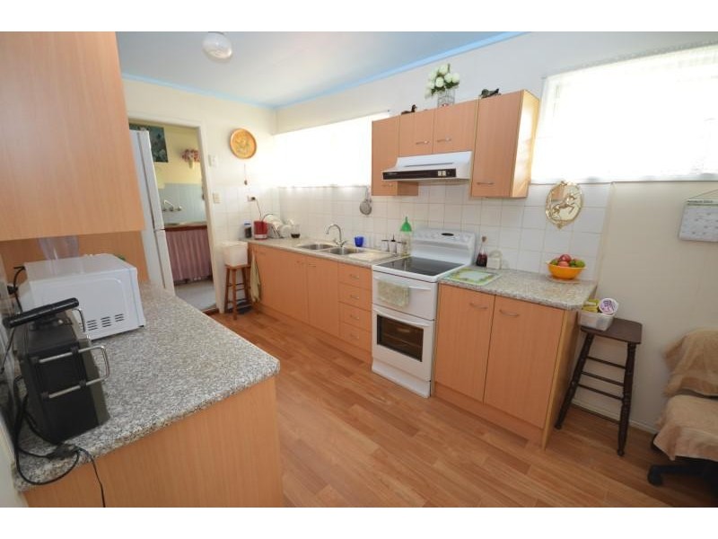 12 Cleopatra Street, Kingston QLD 4114