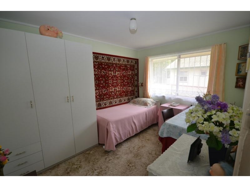 12 Cleopatra Street, Kingston QLD 4114