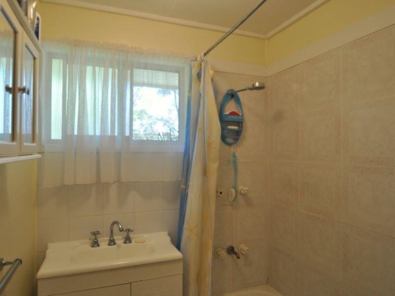 18 Yugumbri Crescent, Logan Central QLD 4114