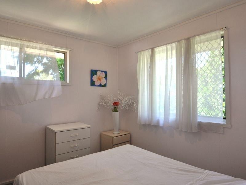 18 Yugumbri Crescent, Logan Central QLD 4114