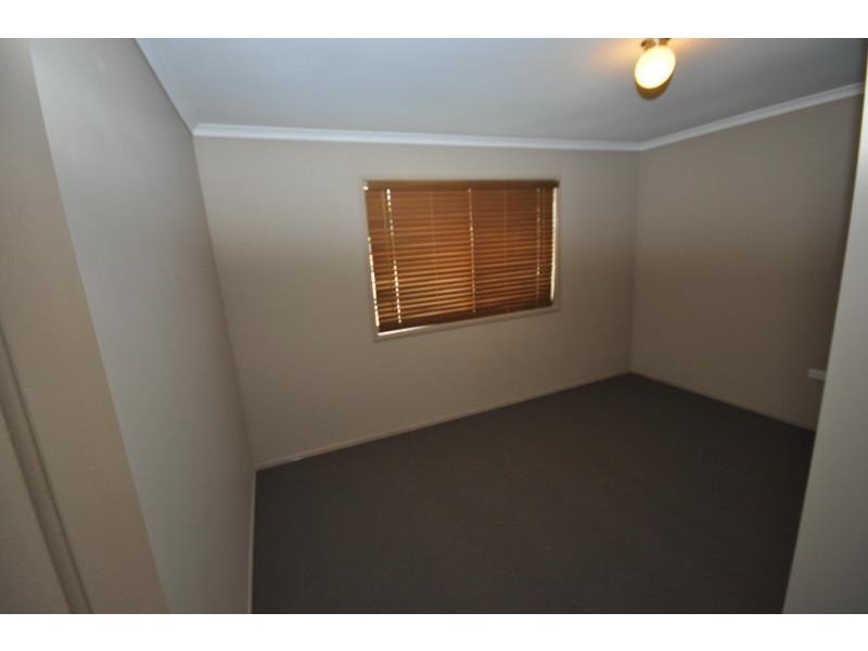 17 Bellatrix Drive, Kingston QLD 4114