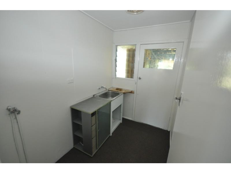 81 Mayes Avenue, Kingston QLD 4114