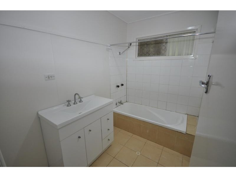 81 Mayes Avenue, Kingston QLD 4114