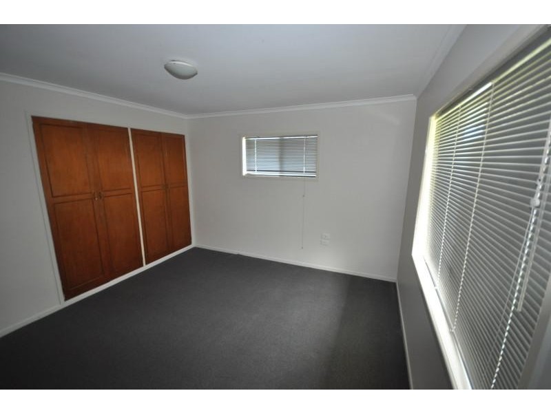 4 Wilde Street, Kingston QLD 4114