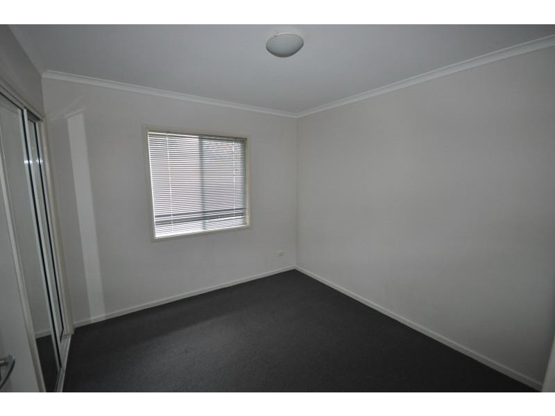 4 Wilde Street, Kingston QLD 4114