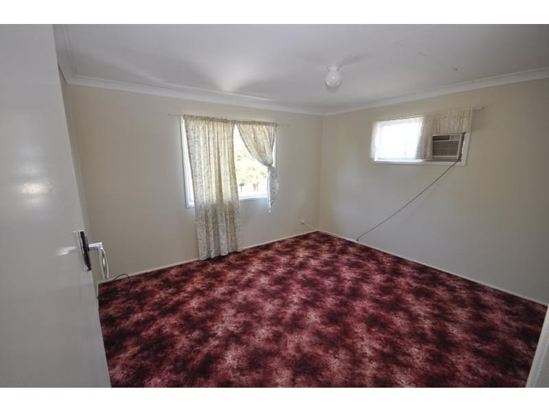 8 Woonga Street, Woodridge QLD 4114