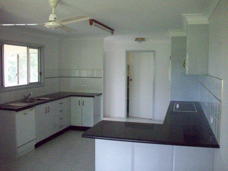 47 Watson Road SOUTHSIDE 4570, Southside QLD 4570