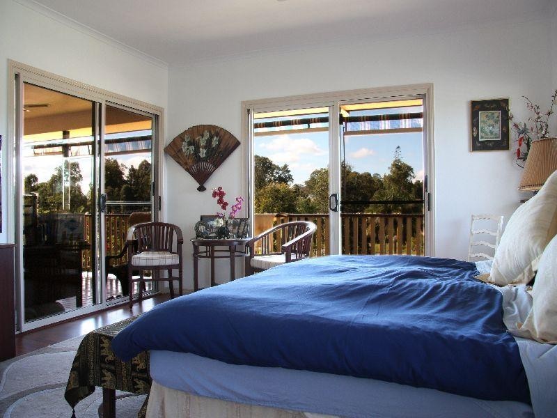 4 Farmborough Court SOUTHSIDE 4570, Southside QLD 4570