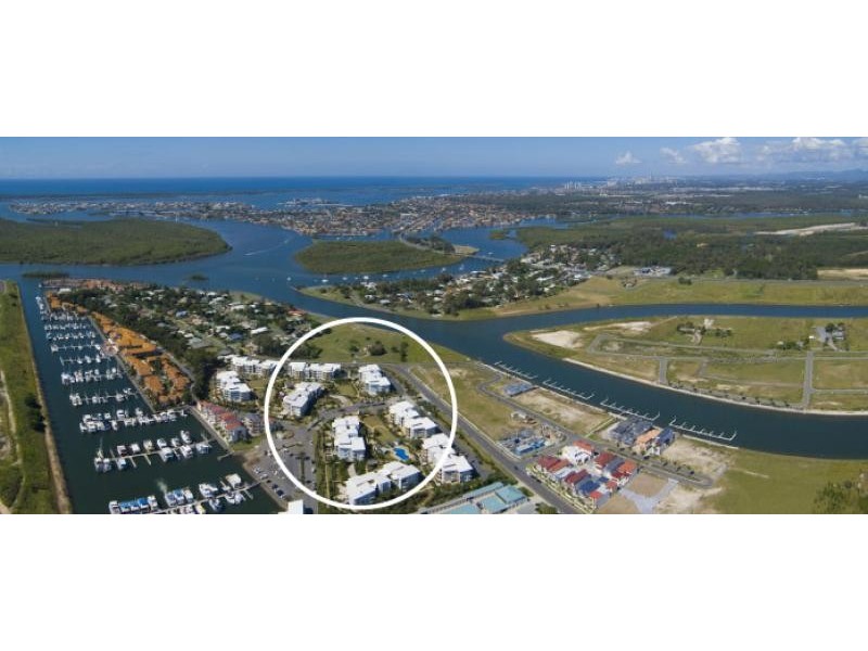 64  Sickle  Avenue HOPE ISLAND 4212, Hope Island QLD 4212