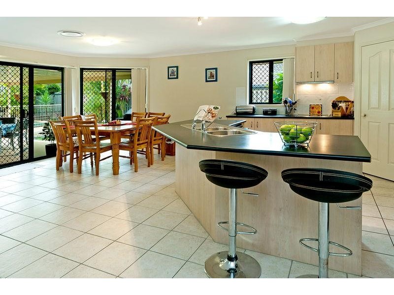 12 Beerwah  Street PACIFIC PINES 4211, Pacific Pines QLD 4211